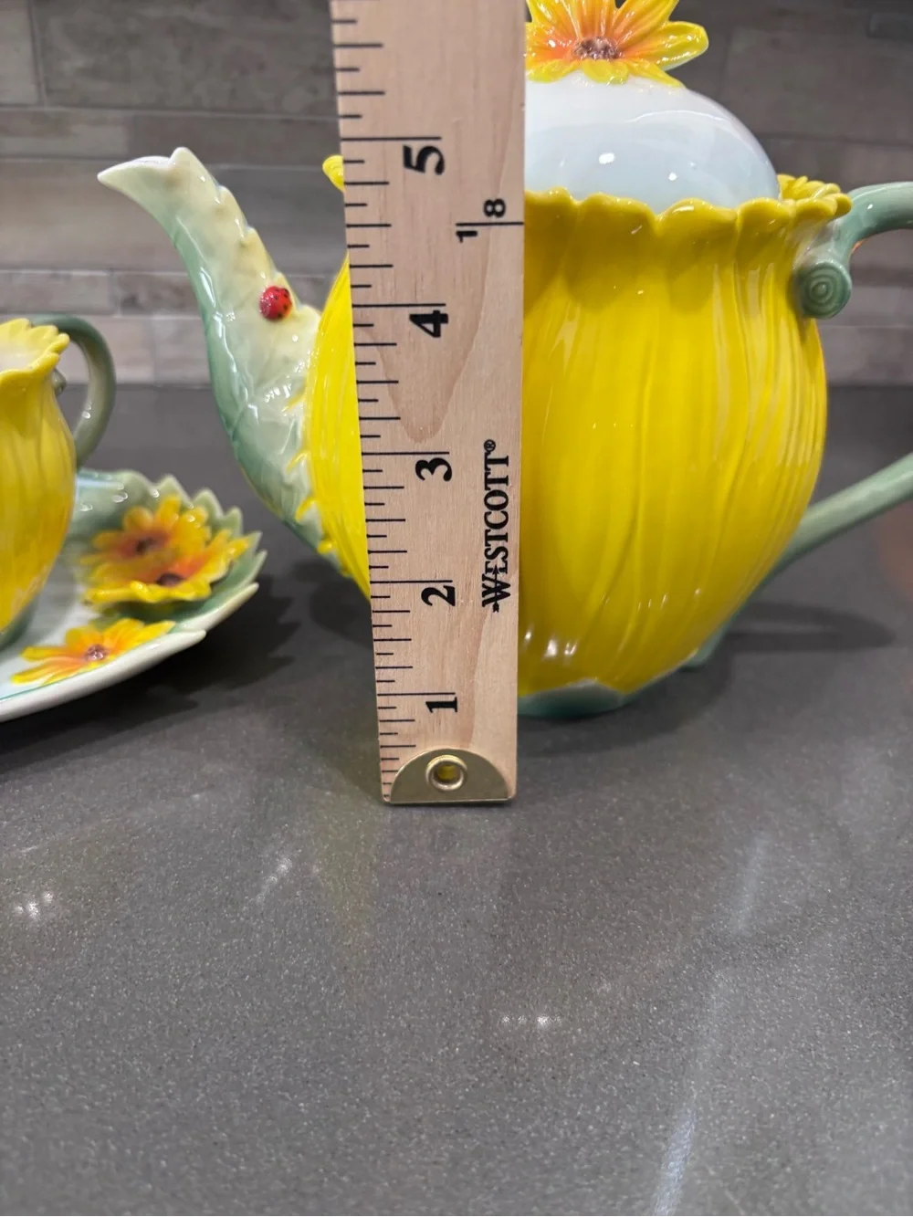 Sorelle Yellow Sunflower and ladybug Porcelain 3d Tea Set. Rare